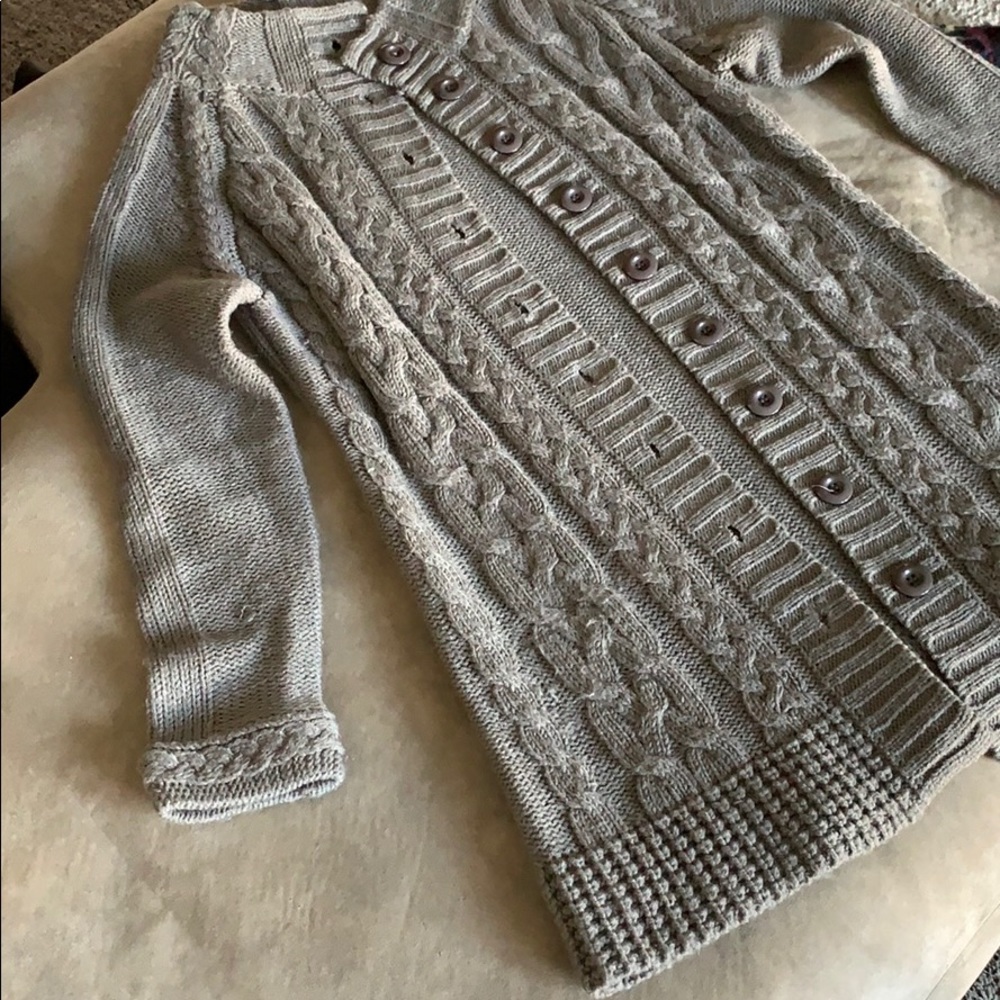 Grey sweater